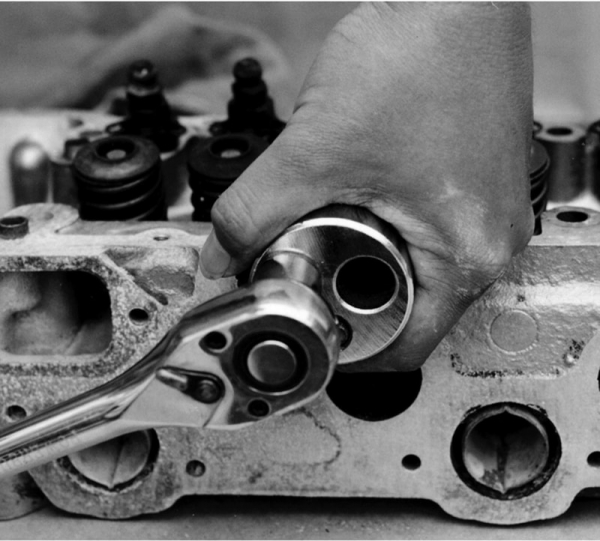 Cheie extractoare bolturi Troy 26156, Ø6-19 mm [7]