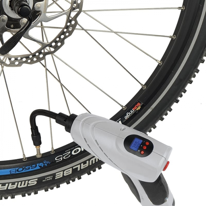 Compresor auto tip pistol cu acumulator 12 V XC-A Pro Mannesmann 17200, 8.6 bari [7]