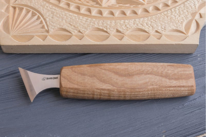 Cutit cu ascutis oblic pentru sculptura geometrica in lemn BeaverCraft C10s, 140 mm [8]