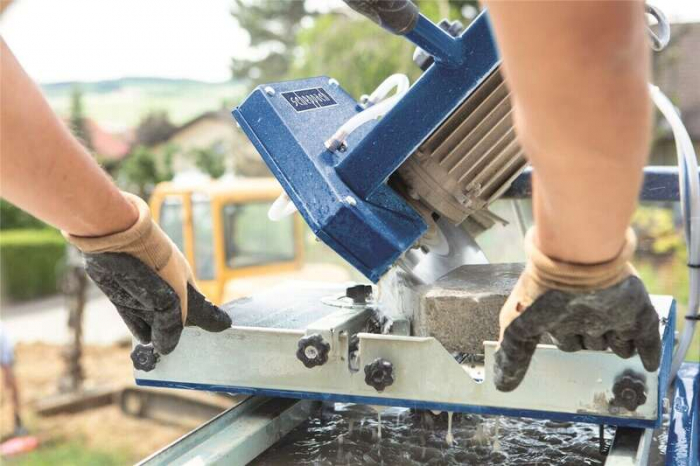 Masina de taiat piatra si tigla ceramica cu sistem de racire pe apa HSM3500 Scheppach 5906709901, 2200 W, Ø360 mm [9]