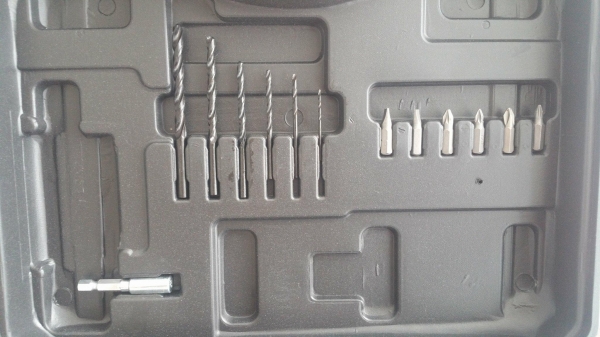 Masina de gaurit si insurubat cu doi acumulatori Troy 13122, 2x12 V, 1.5 Ah [5]