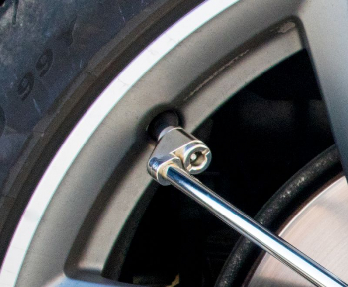 Pistol de umflat roti cu manometru digital V 12 PRO Gude 75196, 12 bari [7]