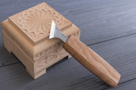 Cutit cu ascutis oblic pentru sculptura geometrica in lemn BeaverCraft C10s, 140 mm [8]