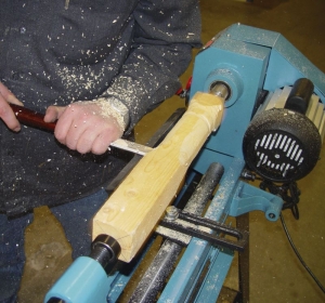 Strung pentru prelucrarea lemnului cu functie de copiere GDM 1000 Gude 11420, 550 W, 2100 rpm, 280 mm [4]