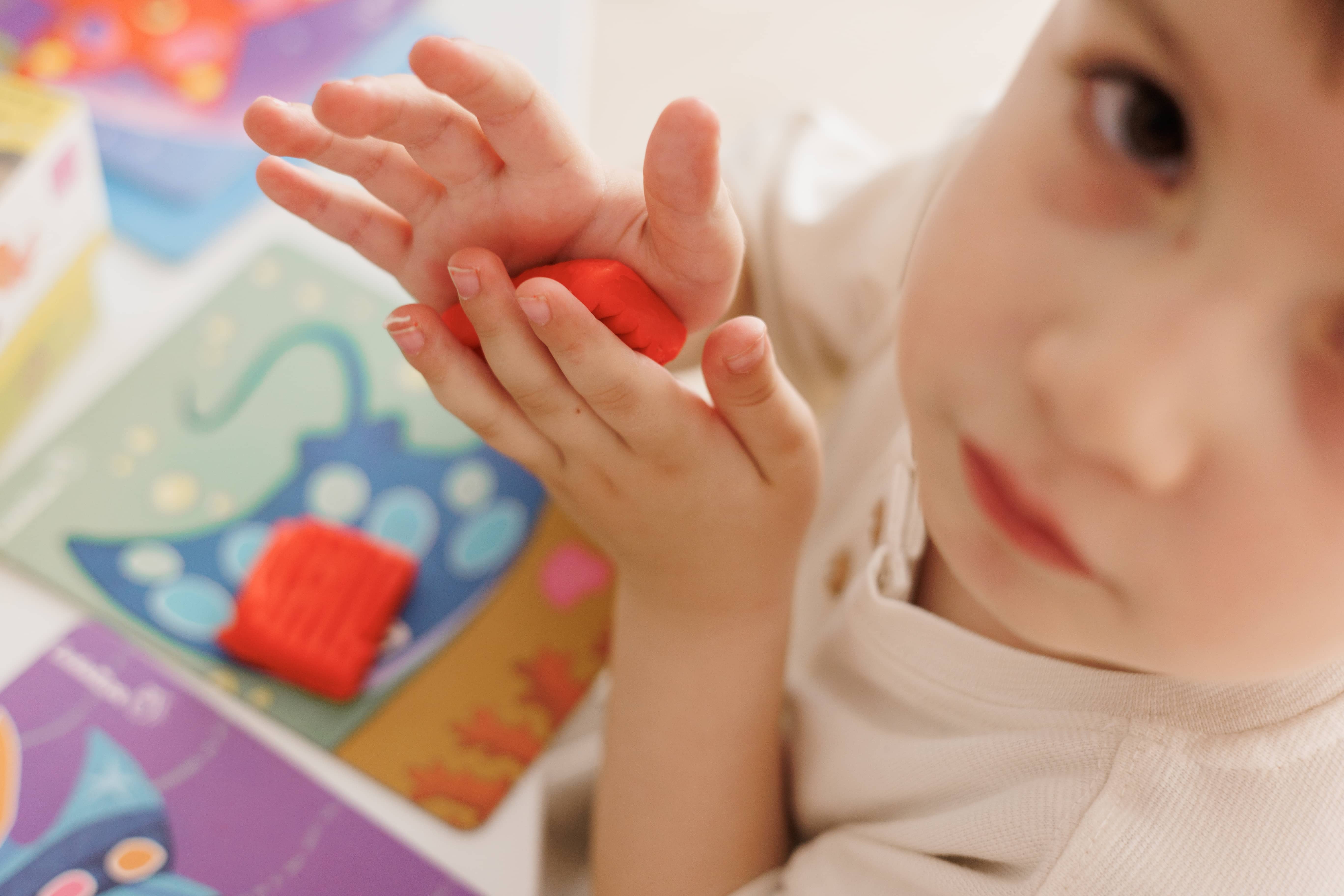 CREA DUDU: HAI SĂ DECORĂM – PLASTILINĂ [9]