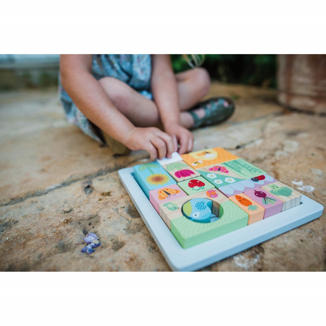 Cuburi de construit Gradina de primavara, Orange Tree Toys [5]