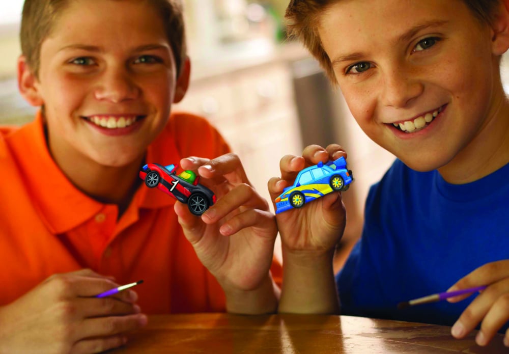 Atelier creativ Modeleaza si picteaza - Masini de curse [4]