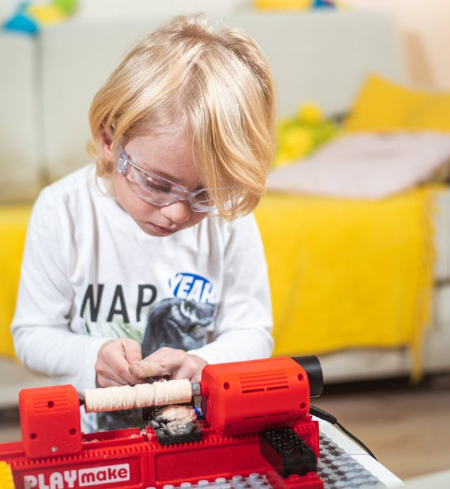 Atelier de tamplarie pentru copii PLAYmake 4in1, Bormasina, ferastrau, strung si masina de slefuit [12]