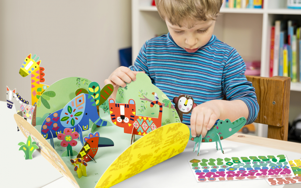 Joc creativ Stick N Play cu scene 3D si stickere repozitionabile - Animale Safari [2]