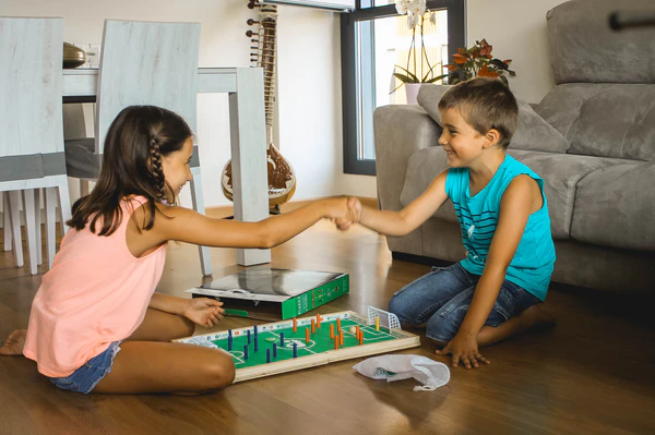 Joc de masa - fotbal, Plakks [4]