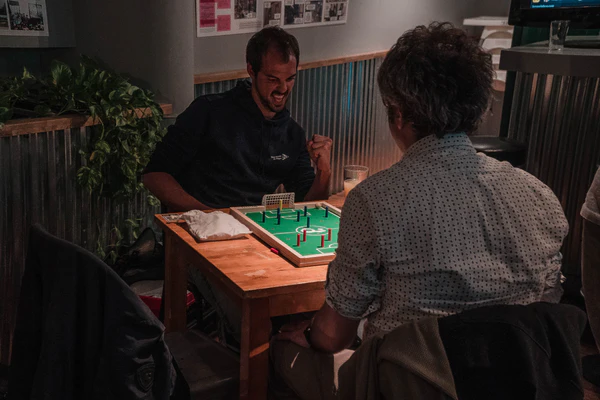 Joc de masa - fotbal, Plakks [2]