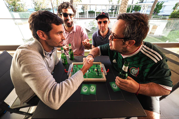 Joc de masa - mini fotbal, Plakks [3]