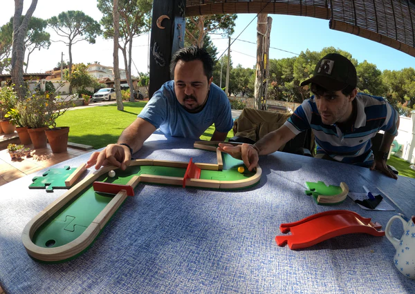 Joc de masa - mini golf, PitchPlakks [9]