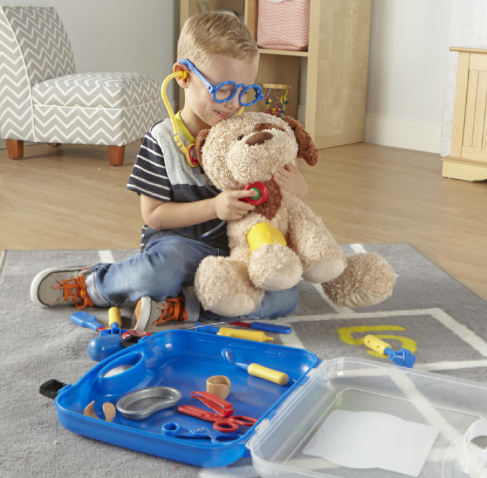 Joc de rol - trusa micului medic, Learning Resources, 2-3 ani + [5]