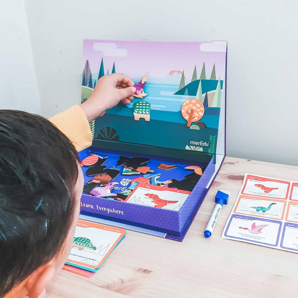 Joc puzzle magnetic de arta si asociere - Lumea dinozaurilor [4]