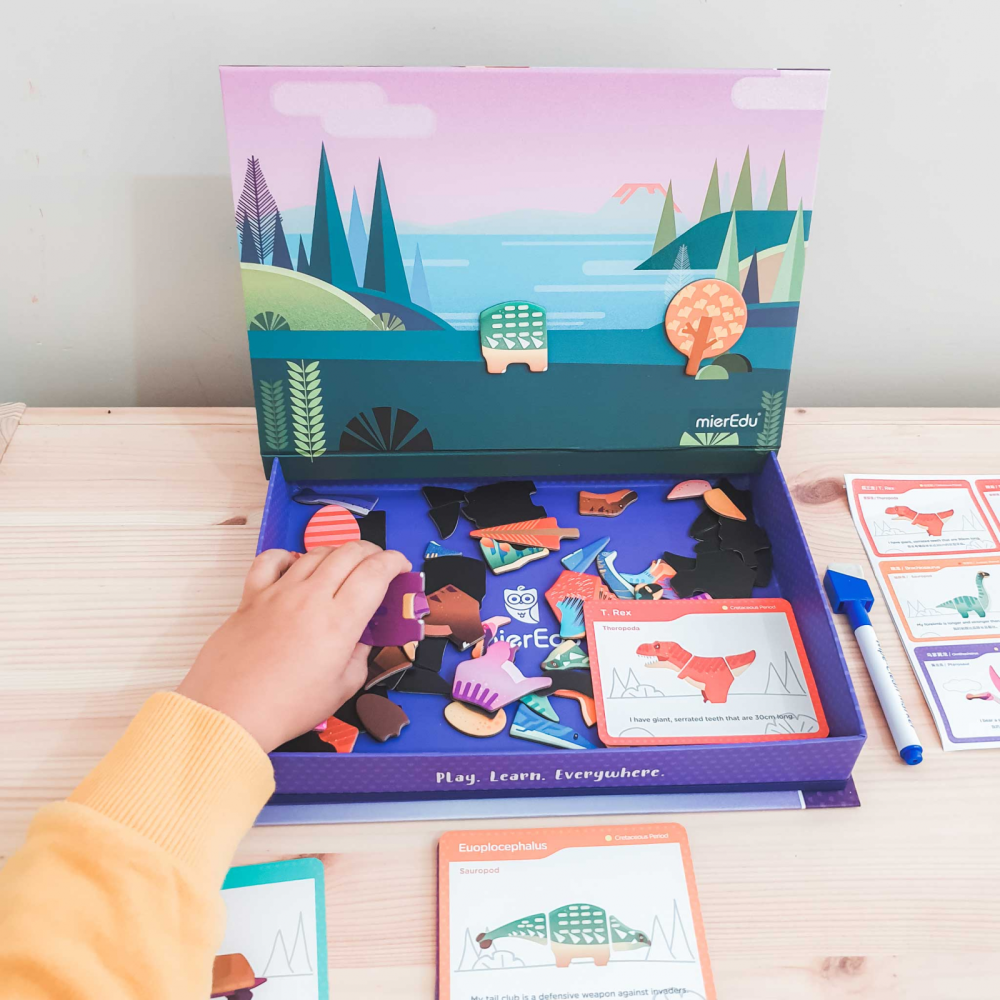 Joc puzzle magnetic de arta si asociere - Lumea dinozaurilor [3]