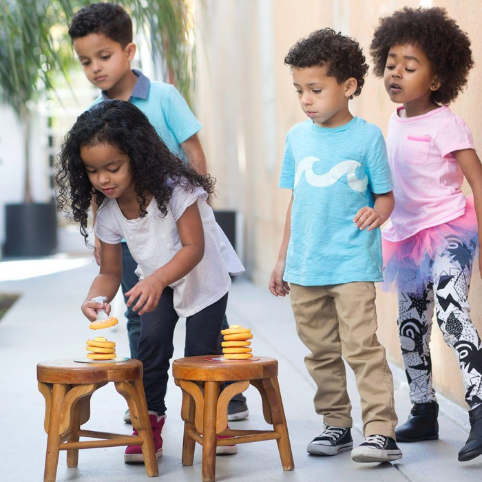 Joc stafeta - Intrecerea clatitelor, Educational Insights, 4-5 ani + [6]