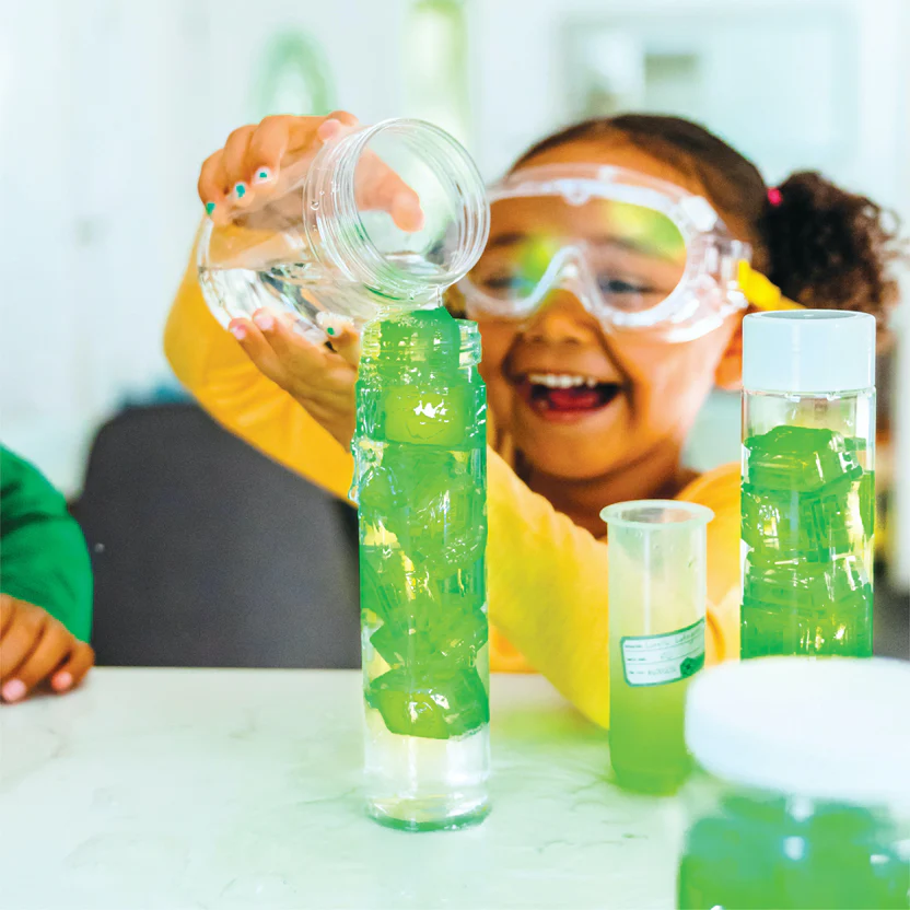 Jucarie senzoriala luminoasa Pippa - Glo Pal, verde [5]