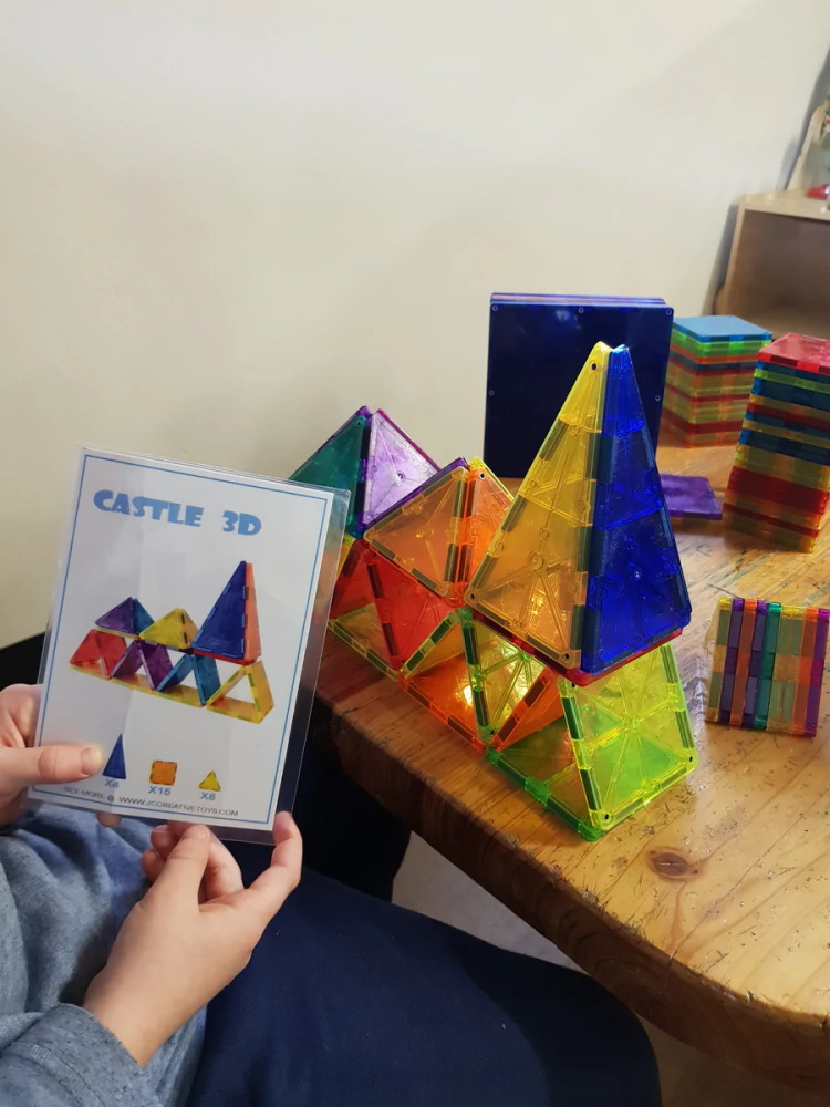 Set carduri cu provocari pentru seturile magnetice de constructie [7]