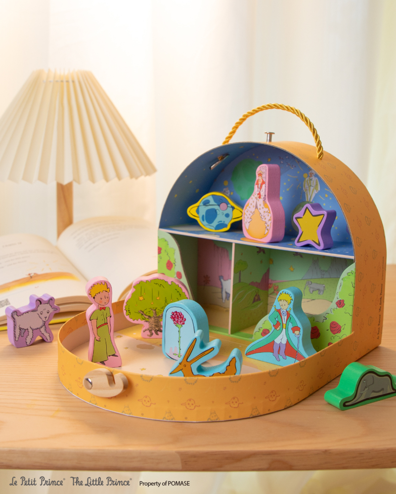 Set de joaca cu 10 figurine din lemn, portabil - Micul Print [8]