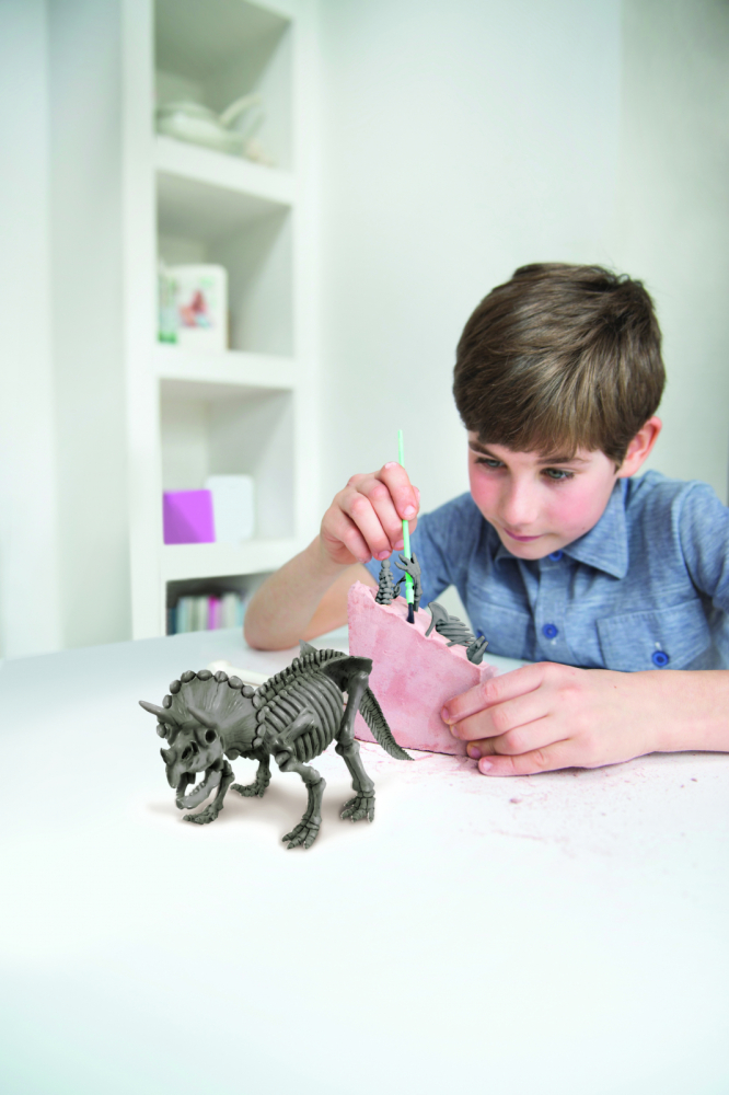 Set educativ Sapa si descopera Dinozauri - Triceratops [9]