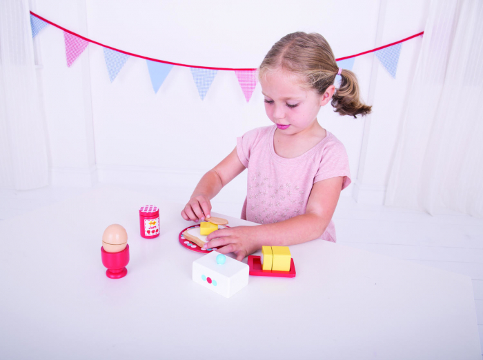 Set mic dejun din lemn, jucarie de rol pentru copii, BIGJIGS Toys, 2-3 ani + [5]