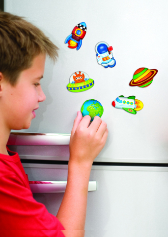 Atelier creativ Modeleaza si picteaza - Spatiu - straluceste in intuneric [3]