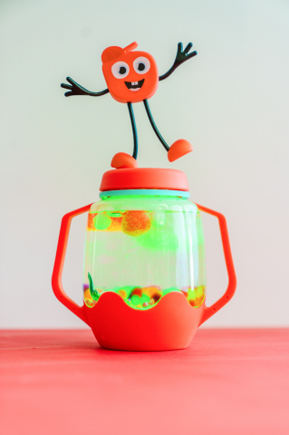 Borcan pentru joaca senzoriala, roz corai [1]