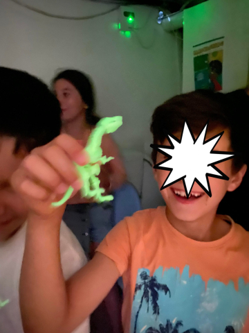 Jucarii si jocuri copii - Fosila T-Rex fosforescenta , Sci:Bits