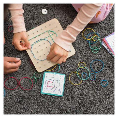 Geoboard, joc creativ cu elastice [2]