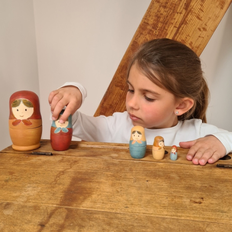 Joc de pictat papusi matrioshka, Egmont toys, 2-3 ani + [2]