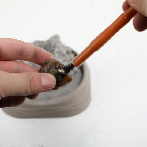 Kit STEM de excavare pietre prețioase "Giants Causeway" din Irlanda de Nord, TopBright [3]