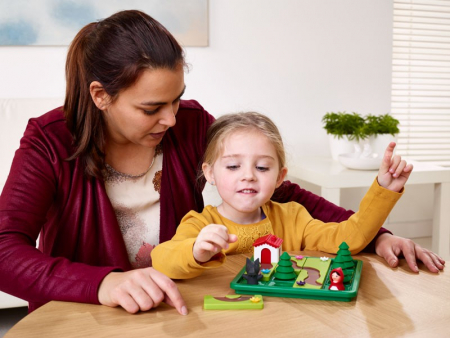 Smart Games - Little Red Riding Hood - Deluxe, joc de logica cu 48 de provocari, 4+ ani [2]
