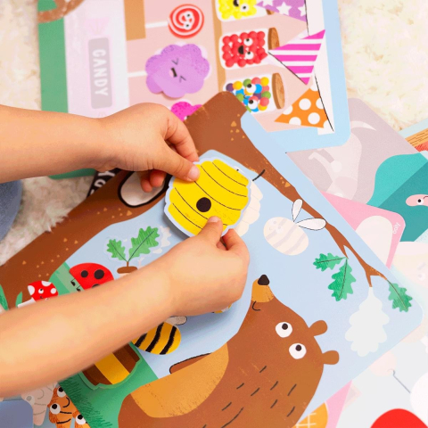 Planse cu abtibilduri- In padure [1]