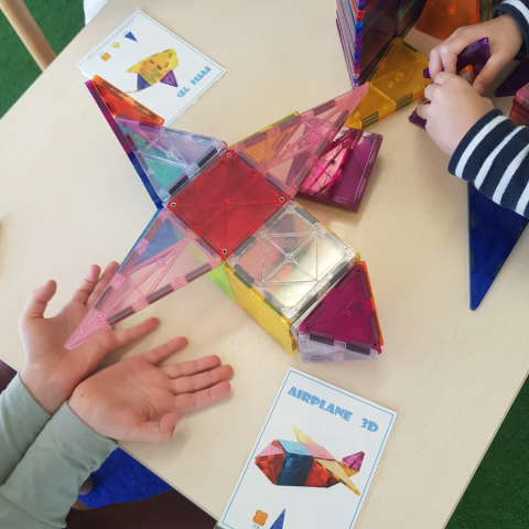 Set carduri cu provocari pentru seturile magnetice de constructie [4]