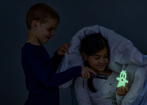 Set constructie educativ Plus-Plus Glow in the Dark, 3000 piese pentru activitati STEM si dezvoltare creativa [3]