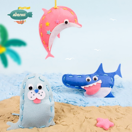 Set creativ de cusut cu tehnica siretului - Primul meu Pandantiv Prieteni Marini, nivel 1, + 3 ani [3]