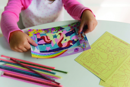 Set creativ - Unicorni magici, + 8 ani [4]