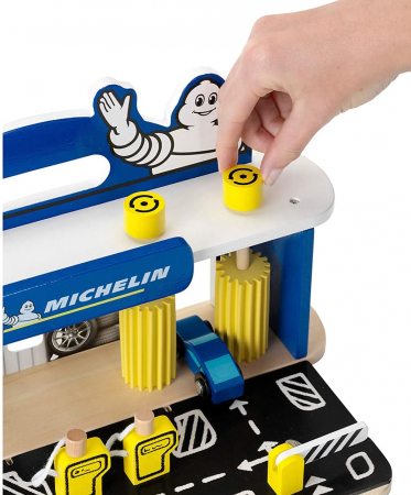 Statie reparatii masini cu spalatorie din lemn Michelin, Klein, 2-3 ani + [6]
