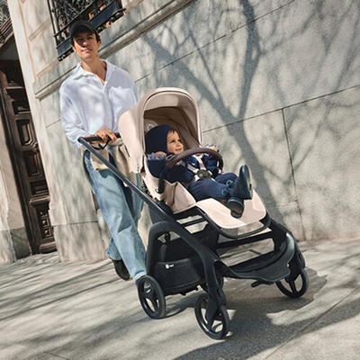Carucior Bugaboo Dragonfly Plus Heritage Black se remarca prin confort si manevrabilitate
