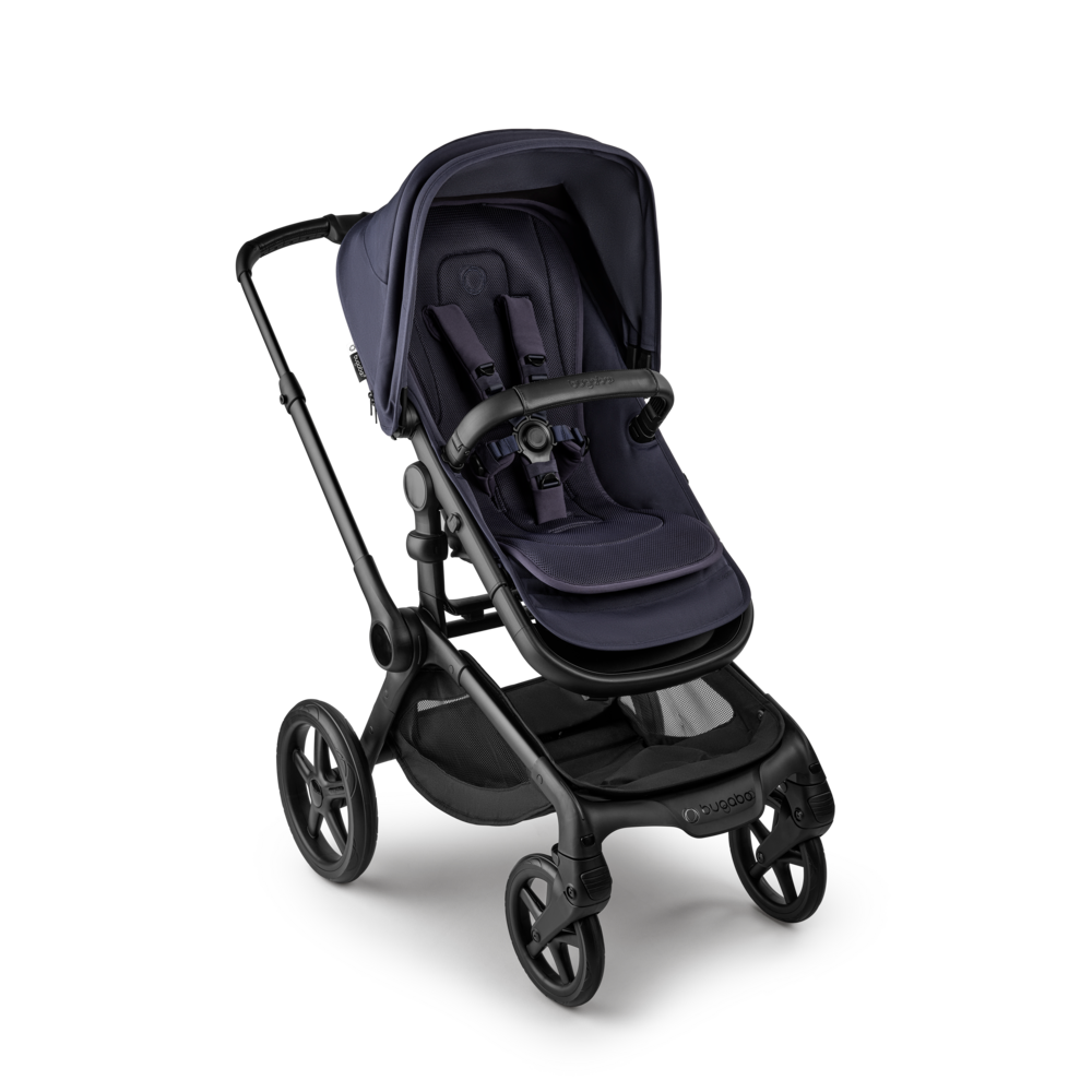 Husa reversibila Bugaboo se fixseaza sigur pe carucior