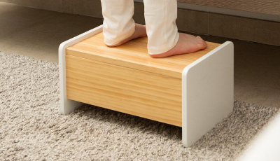 Descriere Treapta inaltator Childhome 35x23x18 cm Lemn Natural/Alb