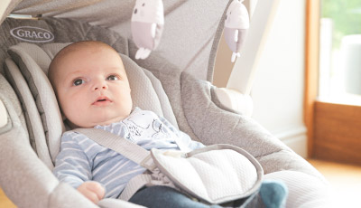 Balansoar Graco Move With Me Little Adventures - Confort si relaxare
