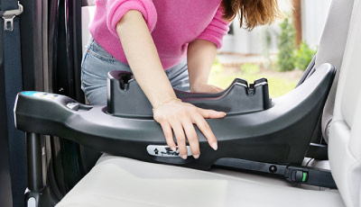 Baza Isofix rotativa Graco SnugTurn i-Size - standarde de siguranta i-Size R129