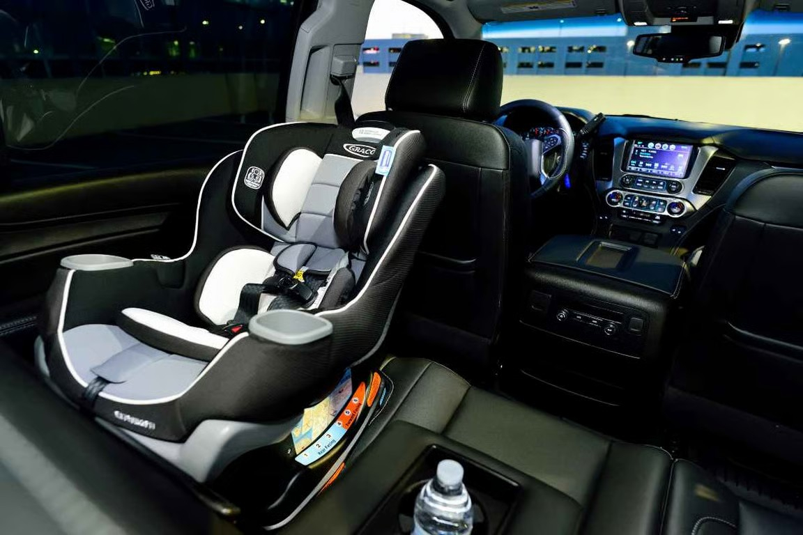 Tipuri de scaune auto: scoică auto pentru bebeluși, ISOFIX, rotativ și înălțător - recomandări utile pentru părinți