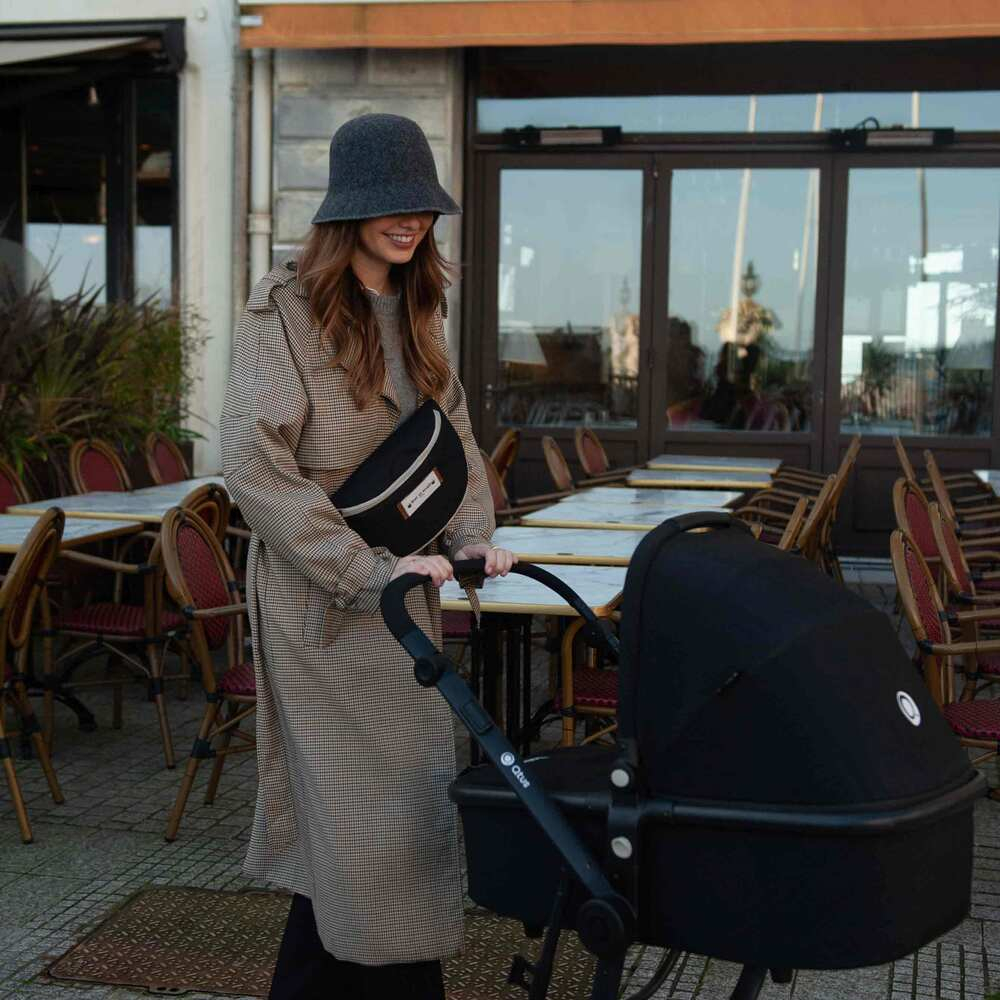 Borseta bebelusi Baby On Board Armelle Banana Black [2]