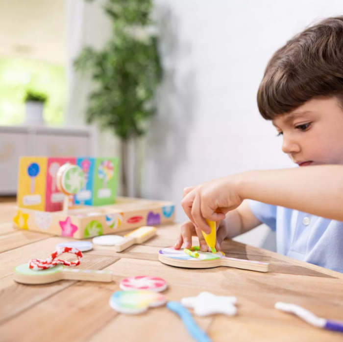 Joc din lemn pentru dezvoltarea indemanarii Acadele multicolore [4]