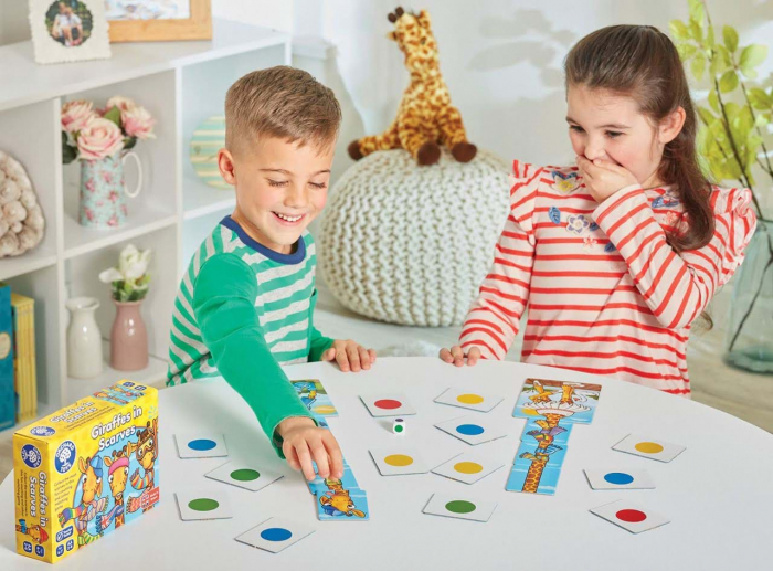 Joc educativ Orchard Toys Giraffes in Scarves [6]
