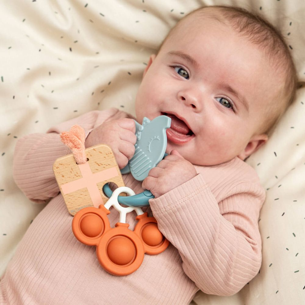 Jucarie inel senzorial Done by Deer Celebration [4]