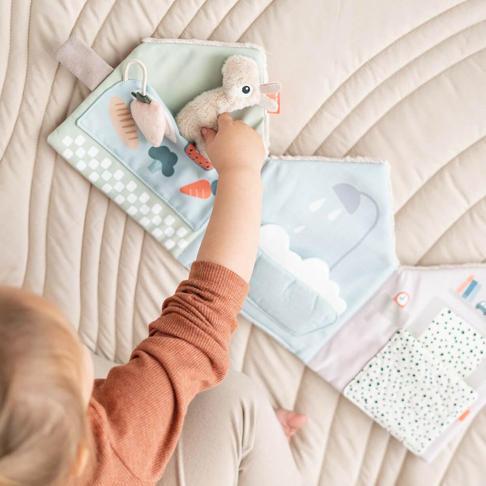 Jucarie senzoriala carticica de plus  casa lui Lalee Done by Deer Lalee Sand [9]